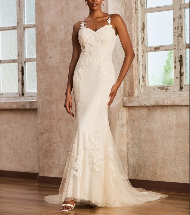 Sweetheart Lace Appliqued Sweep Train Wedding Dress DingJi WeddingDress