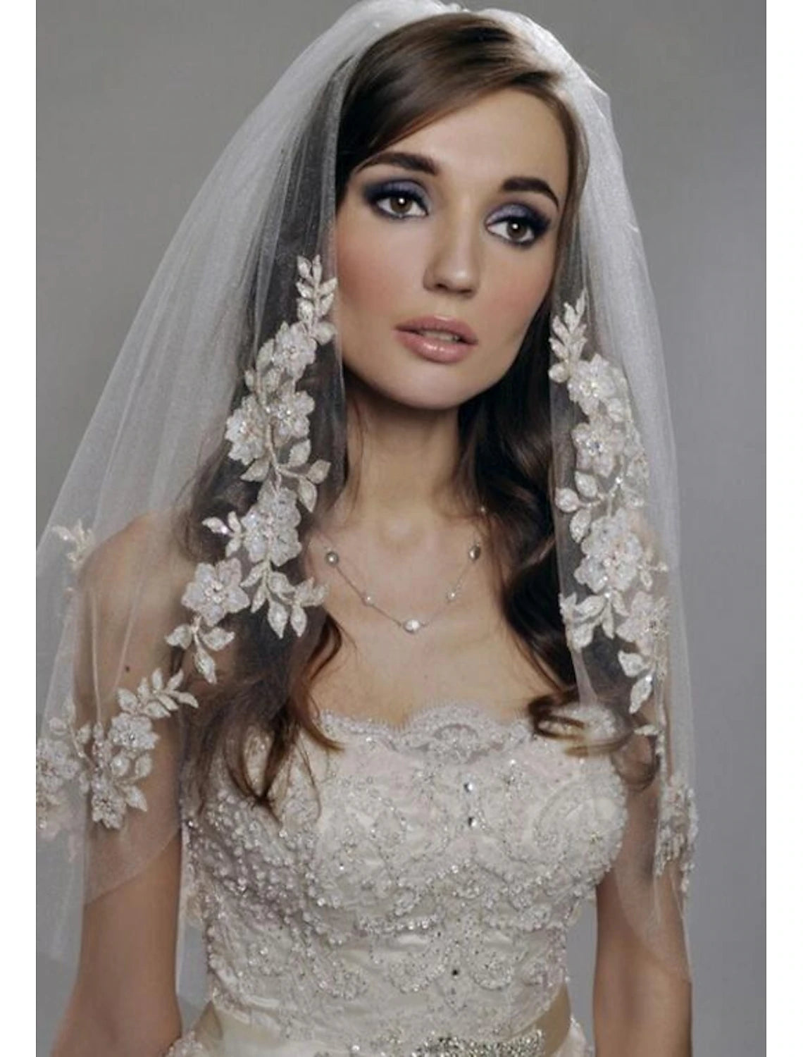 Two-tier Stylish / Pearls Wedding Veil Elbow Veils with Faux Pearl / Embroidery