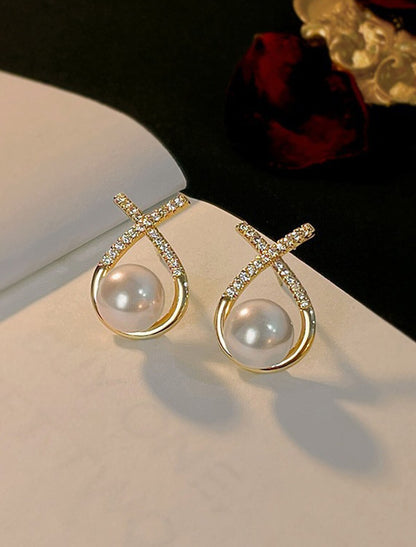 Women's Pearl Stud Earrings Fine Jewelry Classic Precious Elegant Stylish Imitation Pearl Earrings Jewelry White For Gift Festival 1 Pair