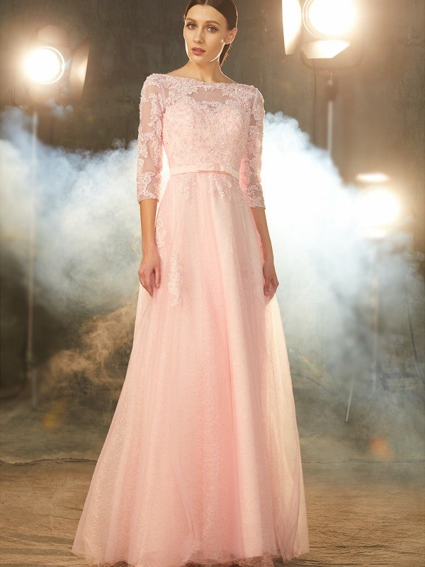 A-Line/Princess Bateau 1/2 Sleeves Floor-Length Applique Tulle Dresses