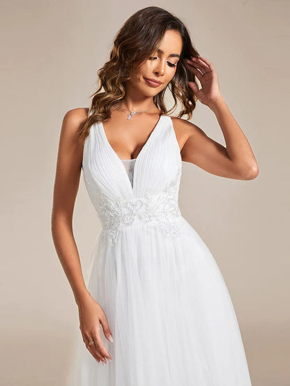 Elegant V-Neck Sleeveless Pleated A-Line Wedding Dress