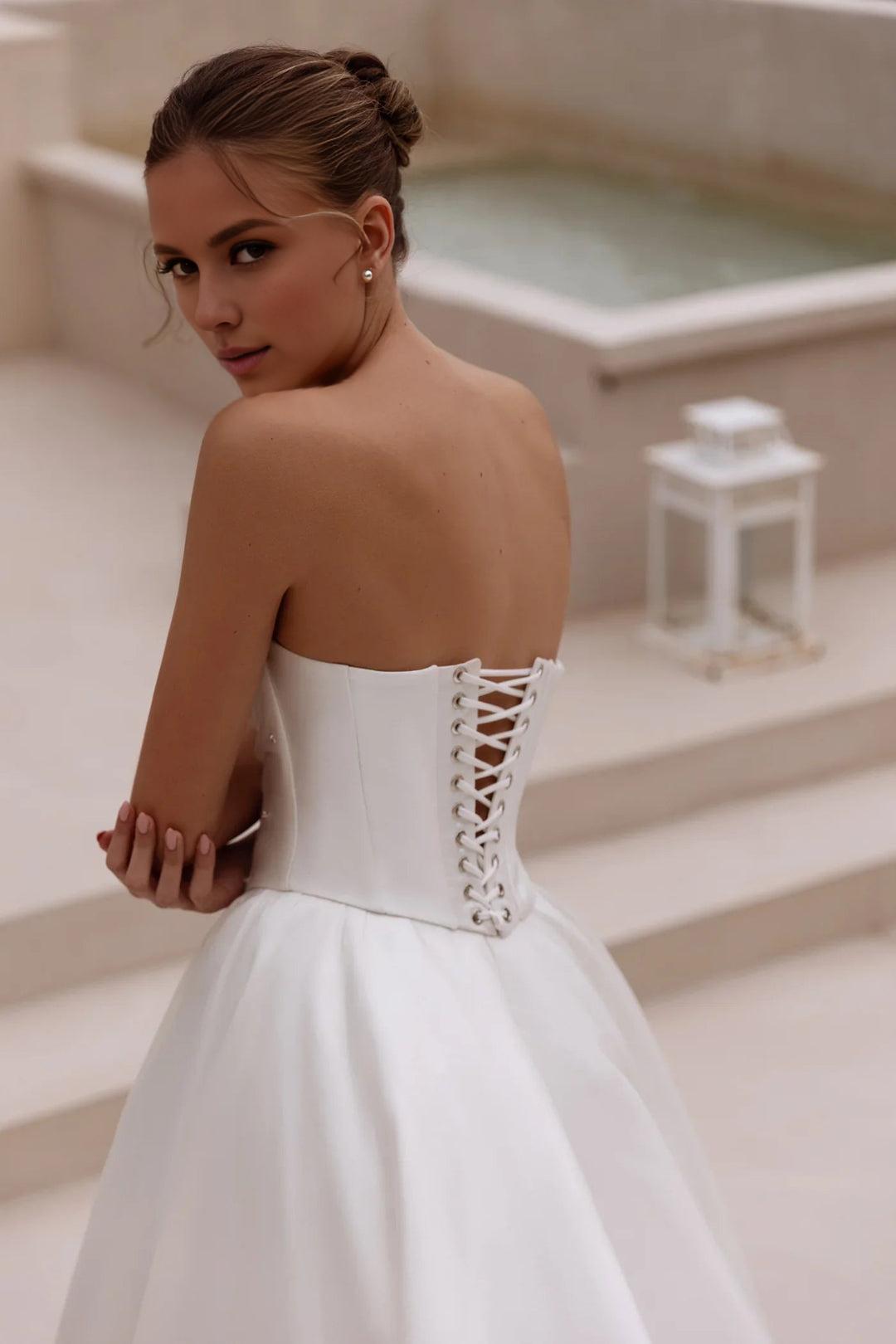 Unique Ball Gown Strapless White Long Satin Wedding Dresses Brides Dress DP317