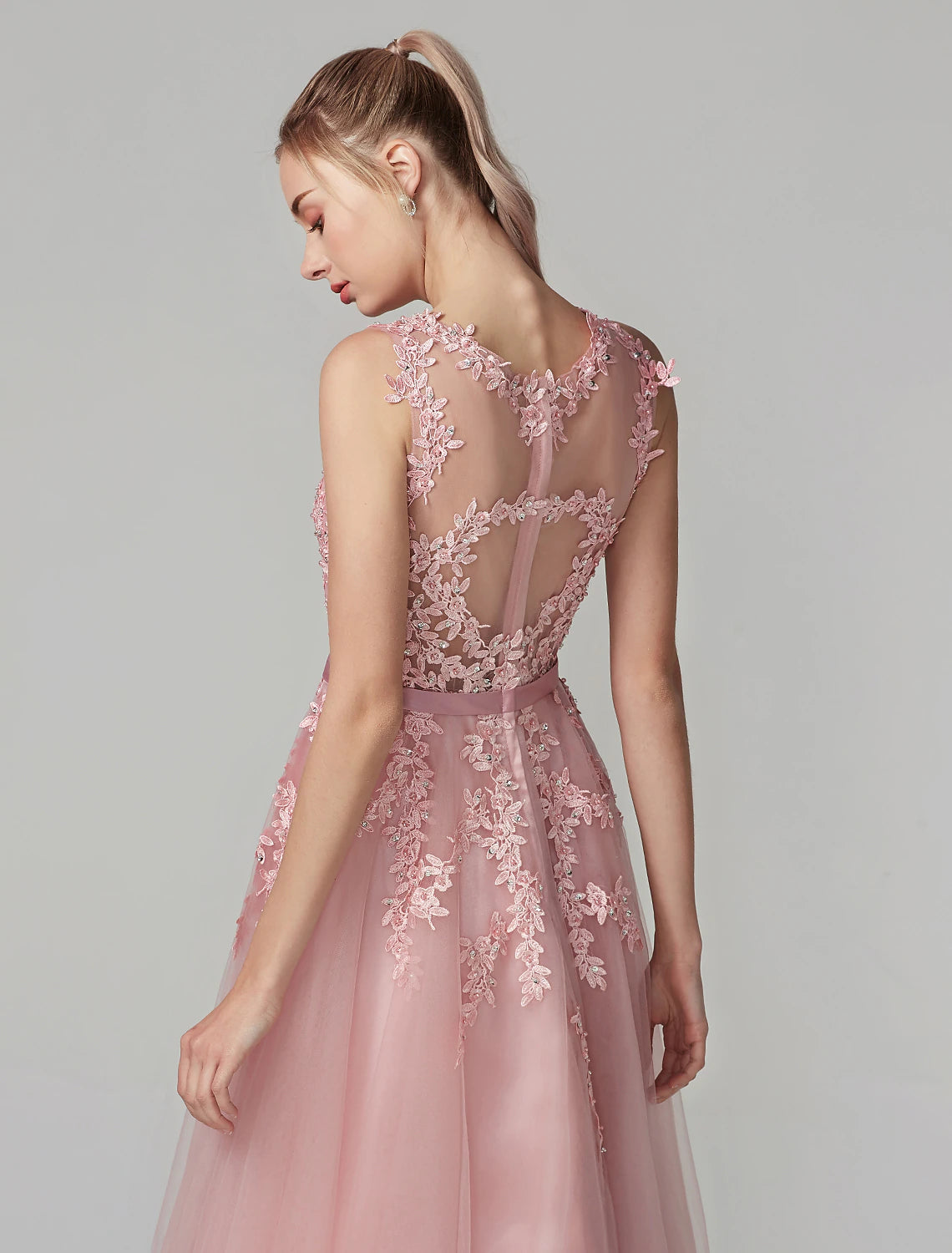 A-Line Cute Dress Cocktail Party Knee Length Sleeveless Illusion Neck Tulle Over Lace with Beading Appliques