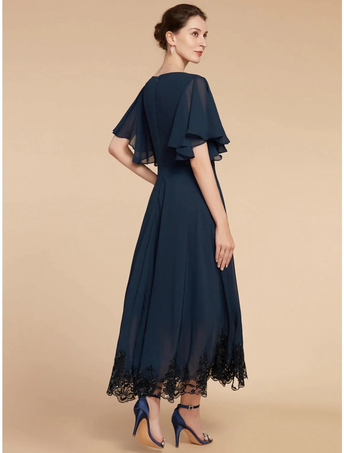 A-Line Mother of the Bride Dress Wedding Guest Elegant Vintage V Neck Ankle Length Chiffon Lace Short Sleeve with Crystal Brooch Ruching Solid Color