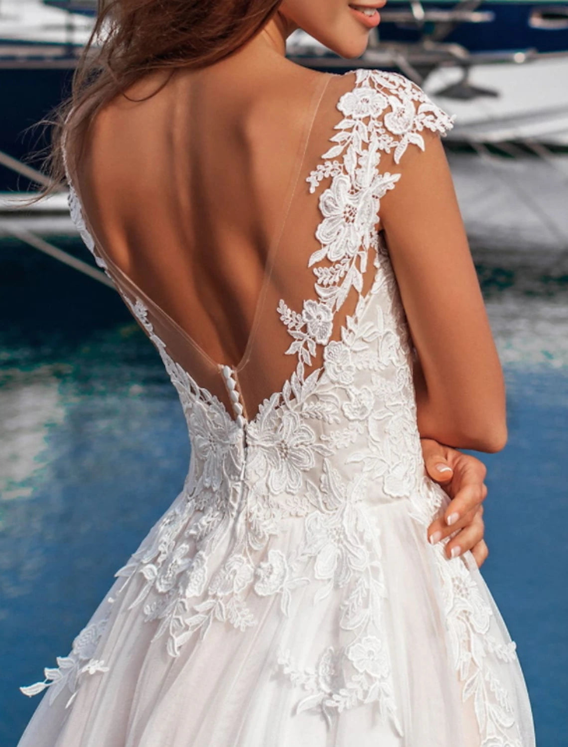 Beach Formal Wedding Dresses A-Line V Neck Cap Sleeve Floor Length Lace Bridal Gowns With Appliques