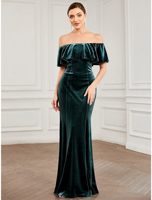 Mermaid / Trumpet Bridesmaid Dress Strapless Sleeveless Elegant Floor Length Velvet with Pleats / Draping / Solid Color