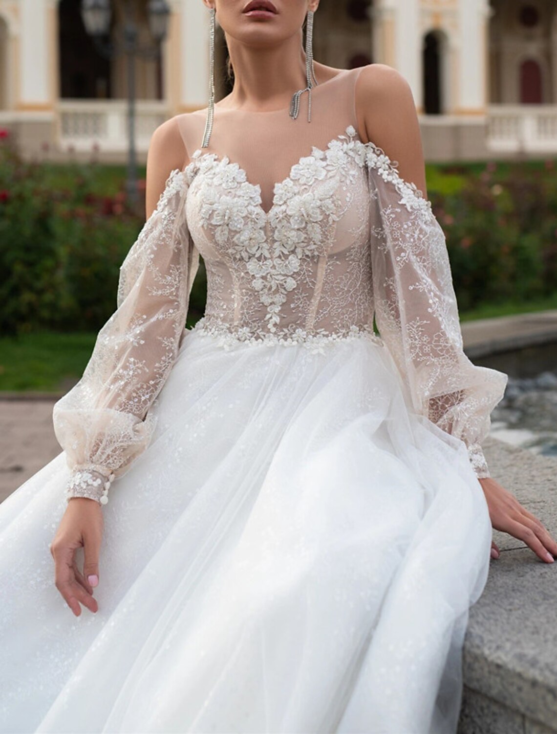 Engagement Formal Wedding Dresses A-Line Off Shoulder Long Sleeve Court Train Lace Bridal Gowns With Appliques Solid Color