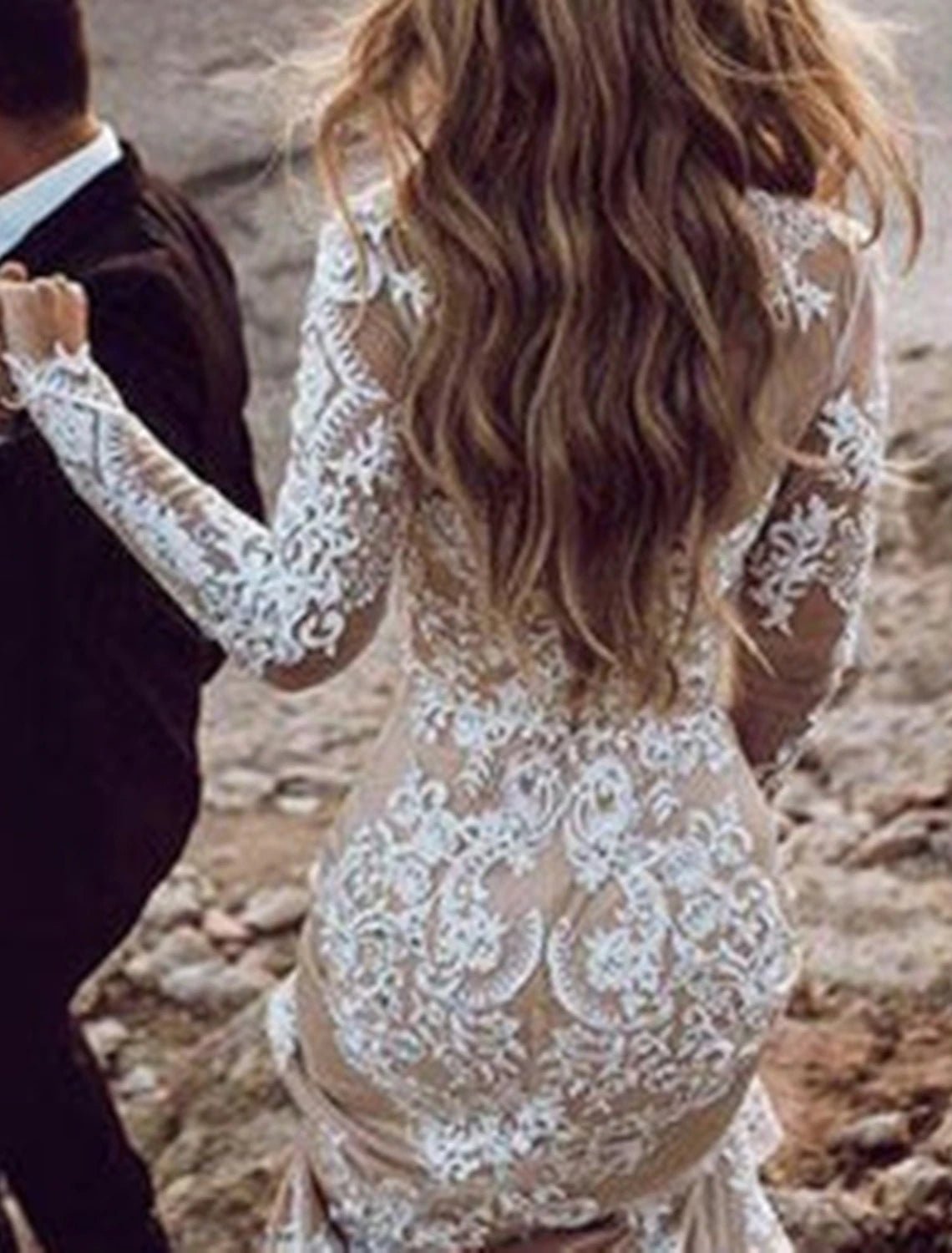 Beach Wedding Dresses in Color Boho Wedding Dresses Mermaid / Trumpet Scoop Neck Long Sleeve Court Train Lace Bridal Gowns With Appliques