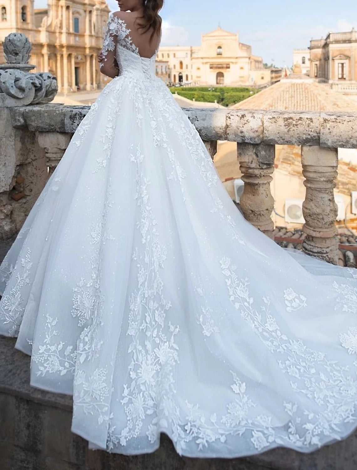 Engagement Sexy Fall Formal Wedding Dresses Ball Gown V Neck Long Sleeve Chapel Train Lace Bridal Gowns With Appliques Summer Wedding Party