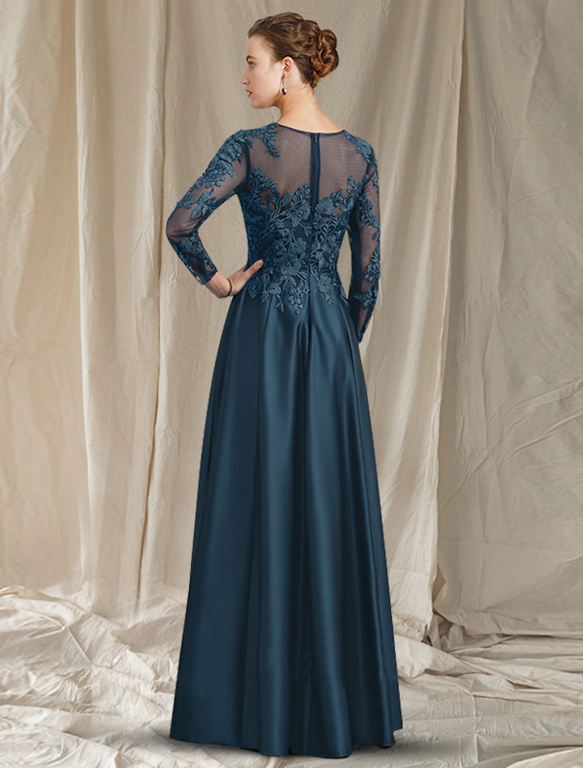 A-Line Mother of the Bride Dress Elegant Jewel Neck Tea Length Satin Lace Half Sleeve with Pleats Appliques