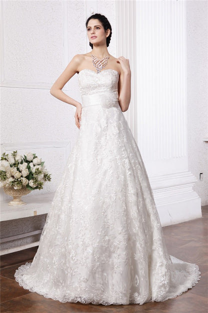 A-Line/Princess Sweetheart Sleeveless Sash Long Lace Wedding Dresses