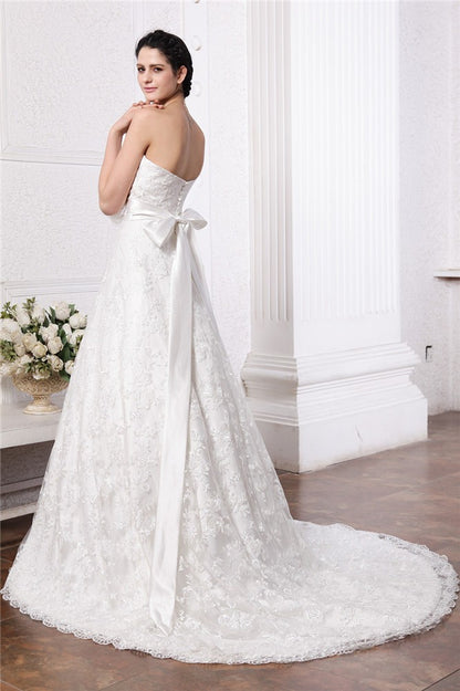 A-Line/Princess Sweetheart Sleeveless Sash Long Lace Wedding Dresses