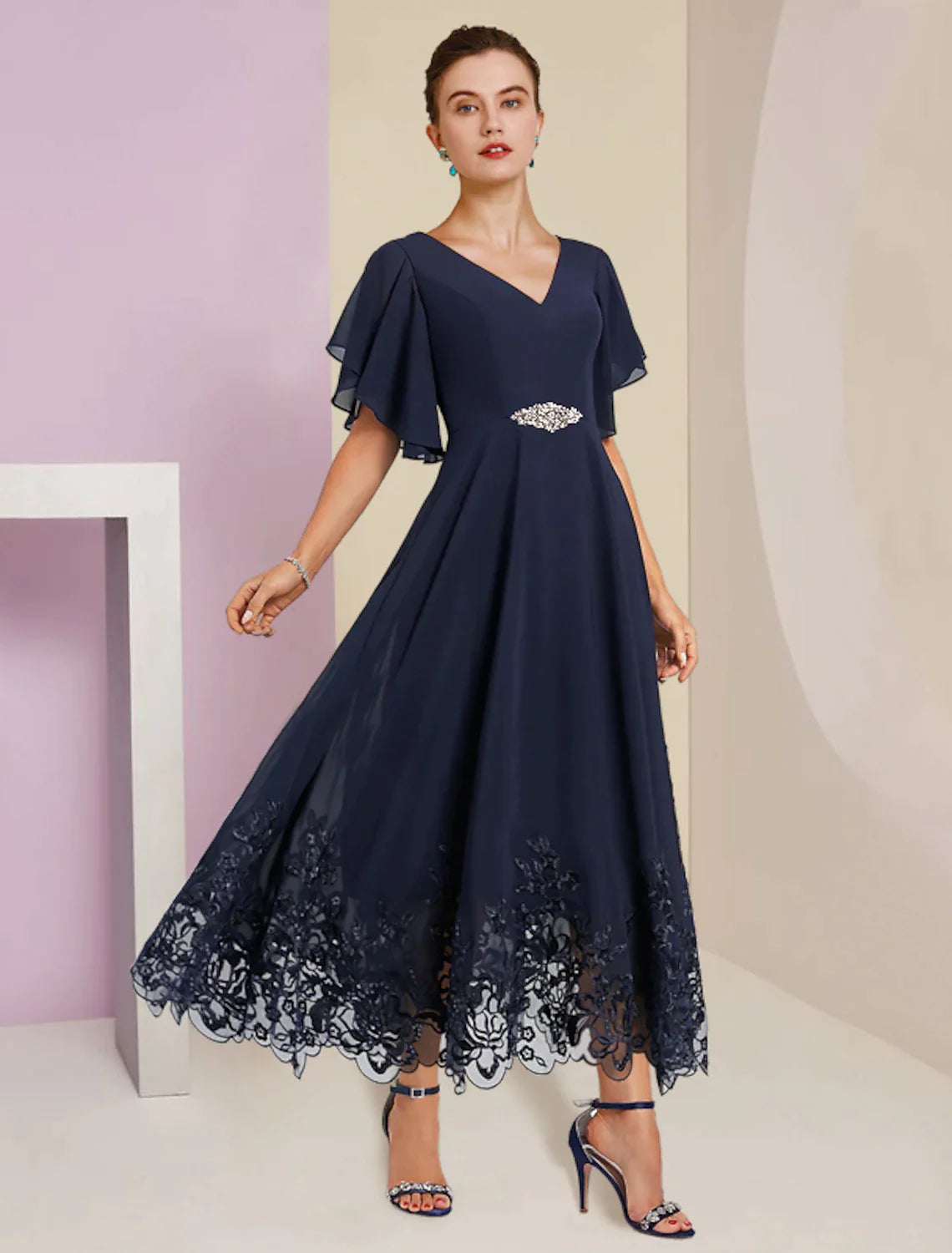 A-Line Mother of the Bride Dress Formal Fall Wedding Guest Elegant V Neck Tea Length Chiffon Lace Short Sleeve with Appliques Crystal Brooch