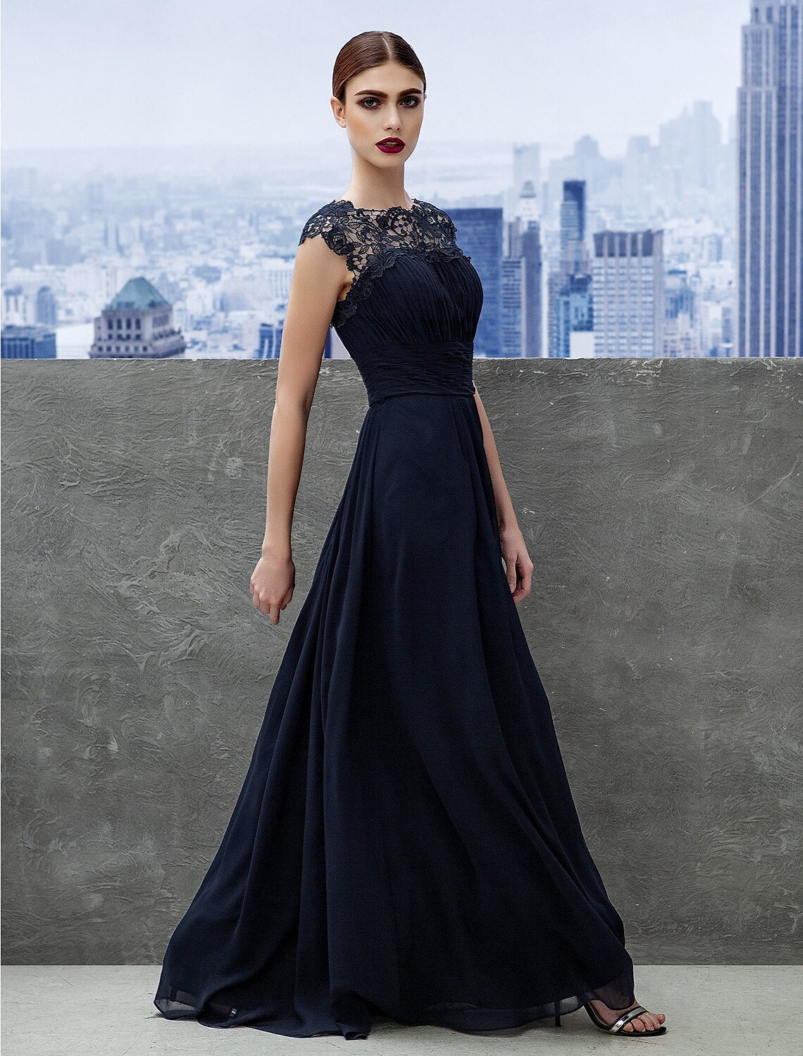 A-Line Evening Gown Empire Dress Wedding Guest Formal Evening Floor Length Short Sleeve Boat Neck Bridesmaid Dress Chiffon with Ruched Lace Insert