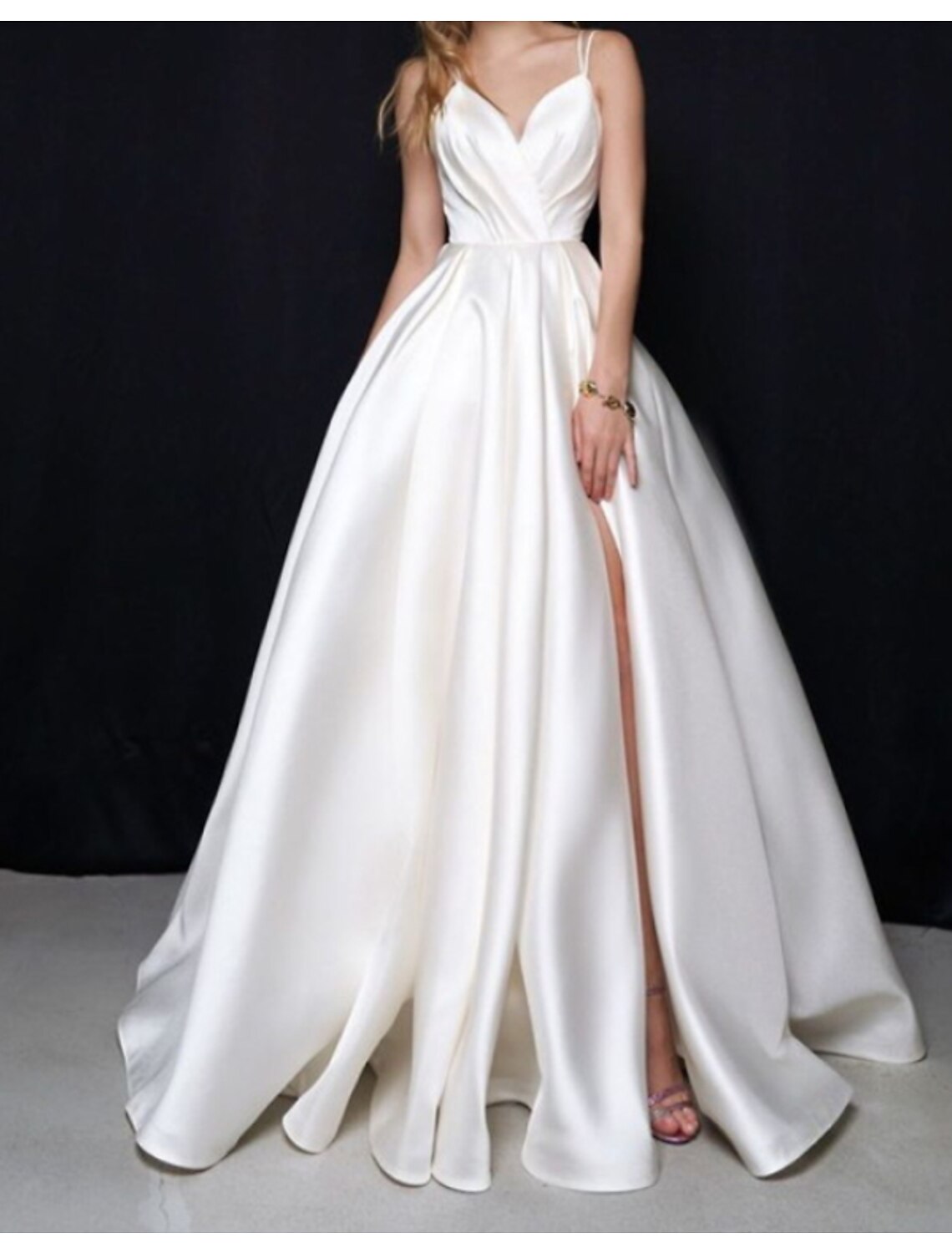 Hall Casual Wedding Dresses A-Line Sweetheart Camisole Spaghetti Strap Court Train Satin Bridal Gowns With Pleats Split Front