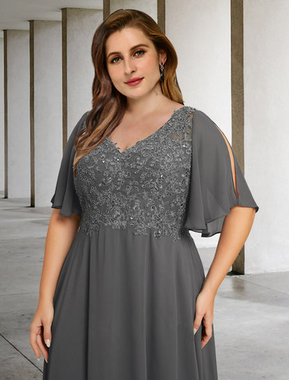 A-Line Mother of the Bride Dresses Plus Size Hide Belly Curve Elegant Dress Formal Floor Length Short Sleeve V Neck Chiffon with Pleats Appliques