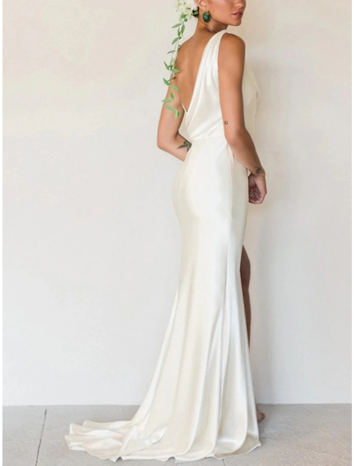 Casual Wedding Dresses Sheath / Column Camisole Sleeveless Sweep / Brush Train Charmeuse Bridal Gowns With Pleats Split Front