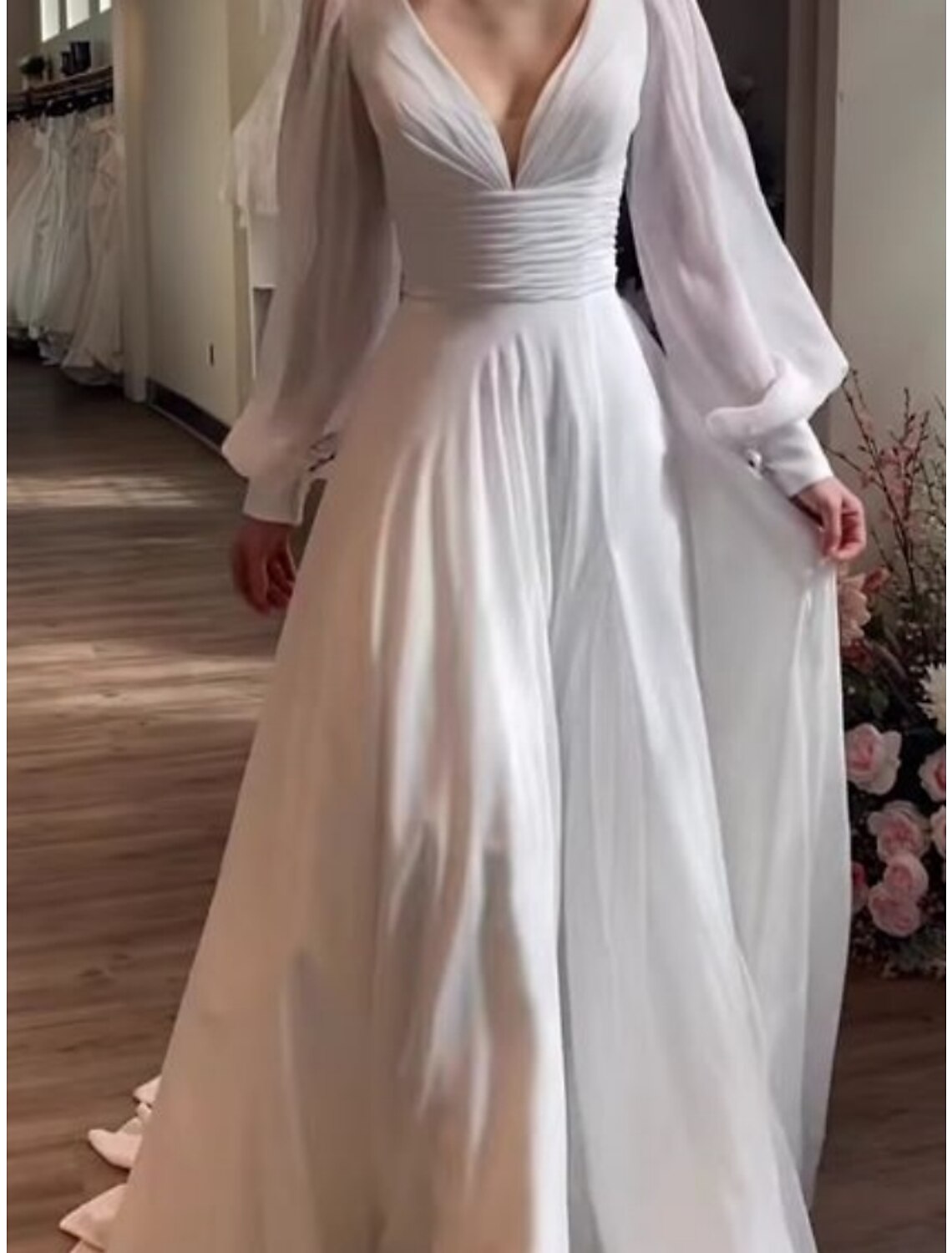 Formal Wedding Dresses A-Line V Neck Long Sleeve Court Train Chiffon Bridal Gowns With Pleats Ruched