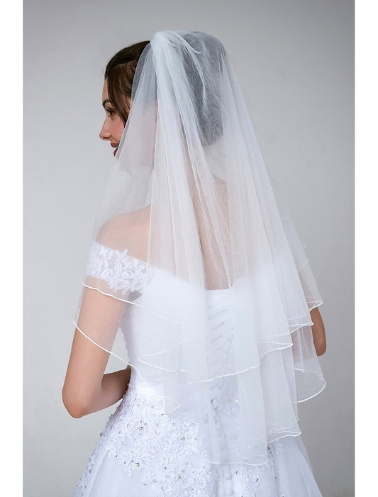 Two-tier Classic Timeless / Glamorous  Dramatic Wedding Veil Elbow Veils with Solid Tulle