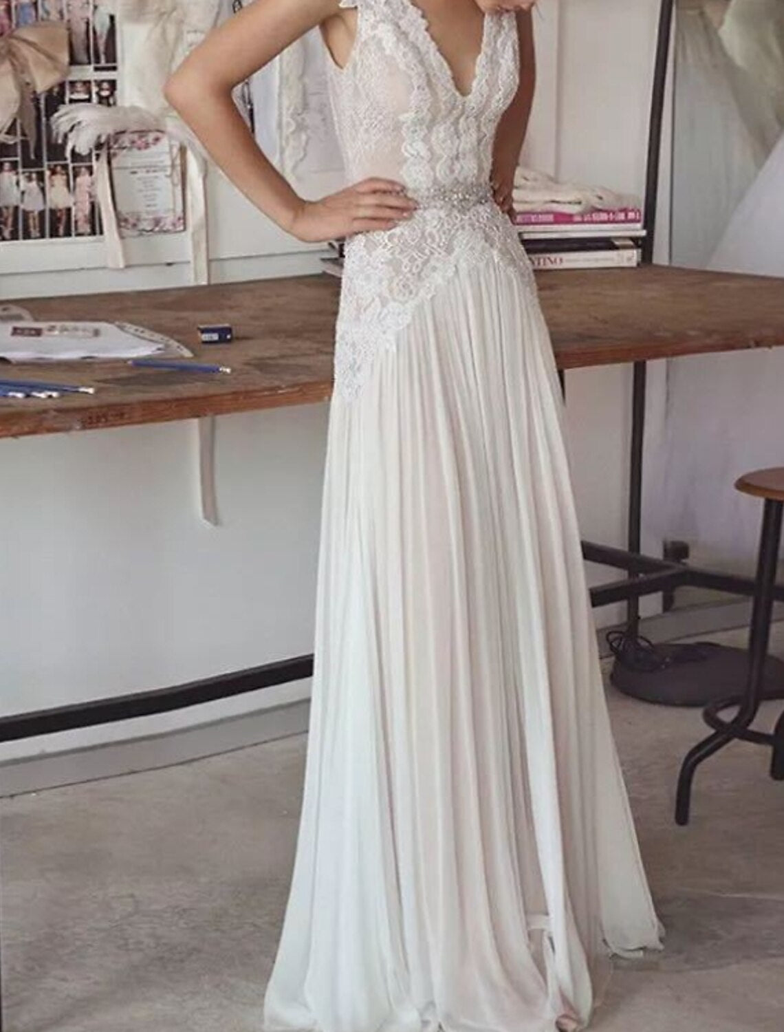 Beach Boho Wedding Dresses A-Line V Neck Sleeveless Sweep / Brush Train Lace Bridal Gowns With